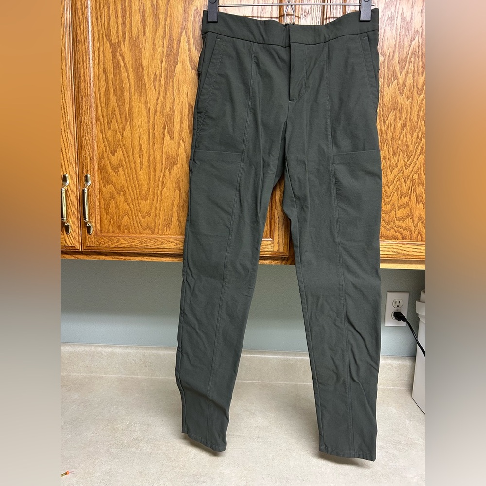 Athleta women’s wonder stach skinny pants green Cargo Pants size 0